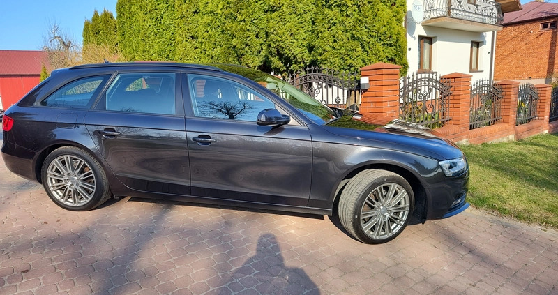 Audi A4 cena 59999 przebieg: 210000, rok produkcji 2014 z Maków Mazowiecki małe 742